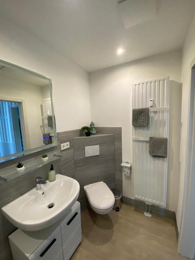 Schoene Ferienwohnung „Zum Glueck Tropical“ Eisenach Bagian luar foto