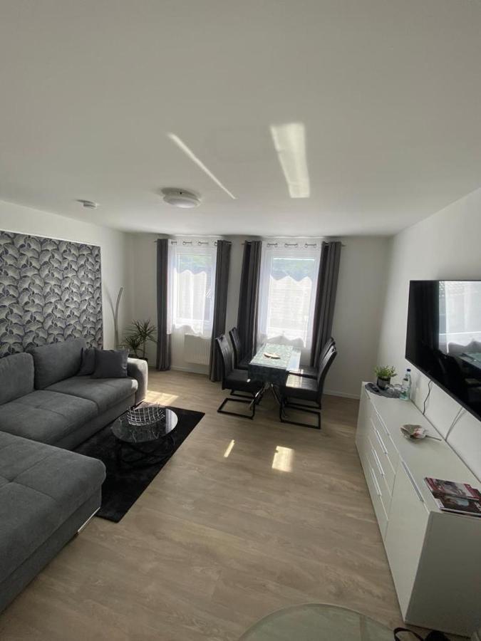 Schoene Ferienwohnung „Zum Glueck Tropical“ Eisenach Bagian luar foto