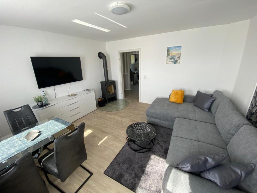 Schoene Ferienwohnung „Zum Glueck Tropical“ Eisenach Bagian luar foto