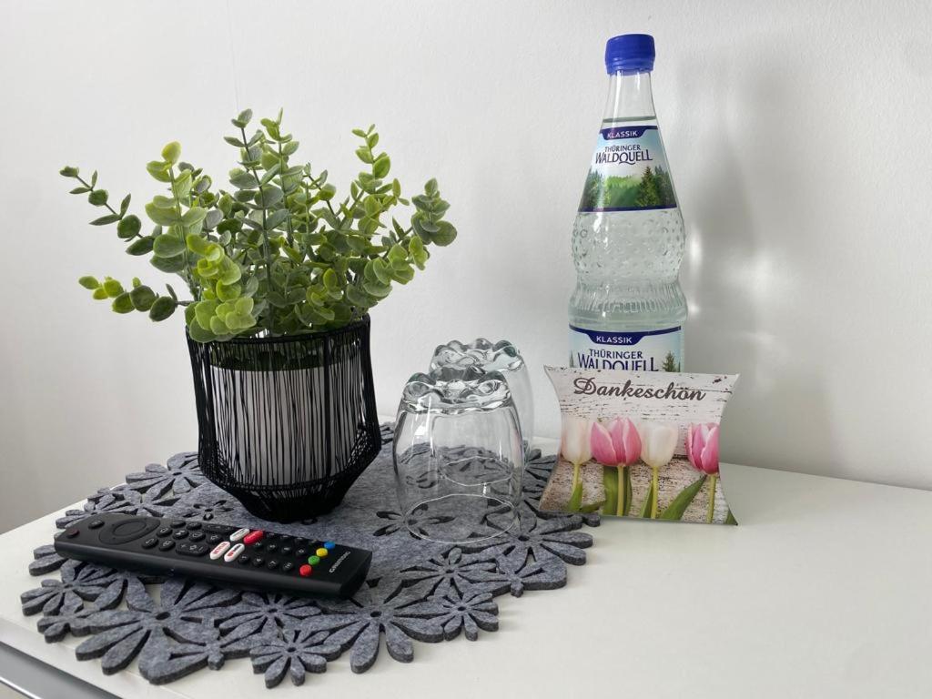 Schoene Ferienwohnung „Zum Glueck Tropical“ Eisenach Bagian luar foto