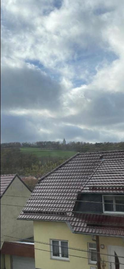 Schoene Ferienwohnung „Zum Glueck Tropical“ Eisenach Bagian luar foto